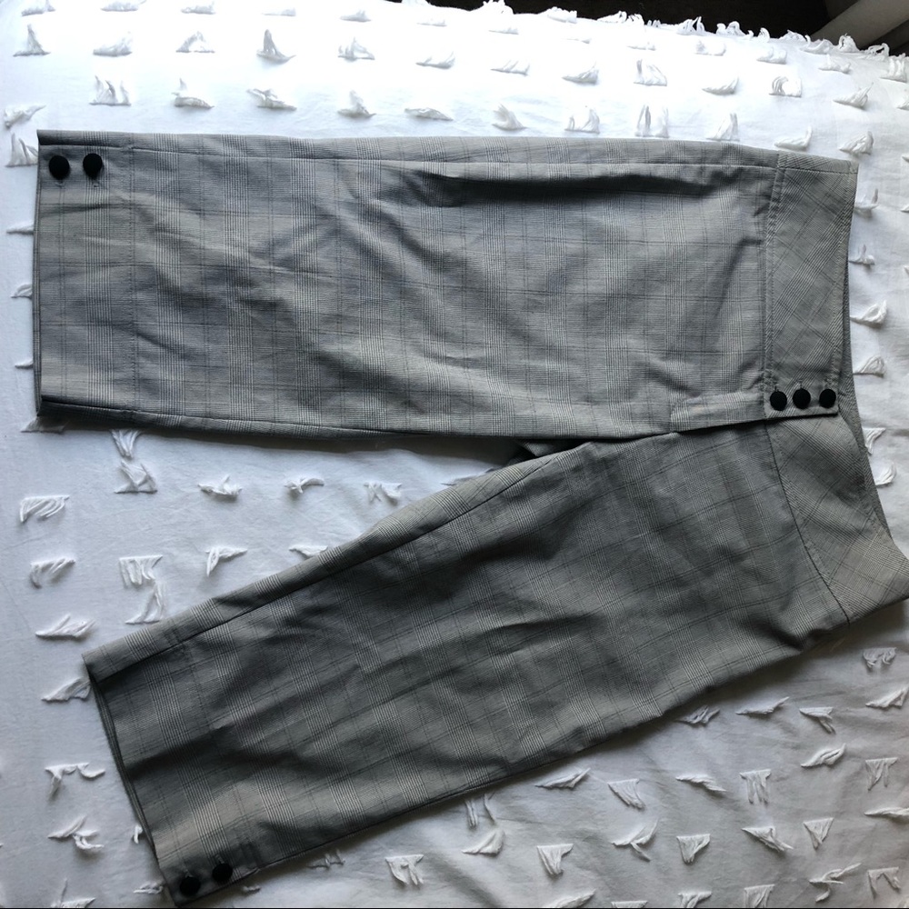 WHBM | Grey & Black Capri Pant Trouser